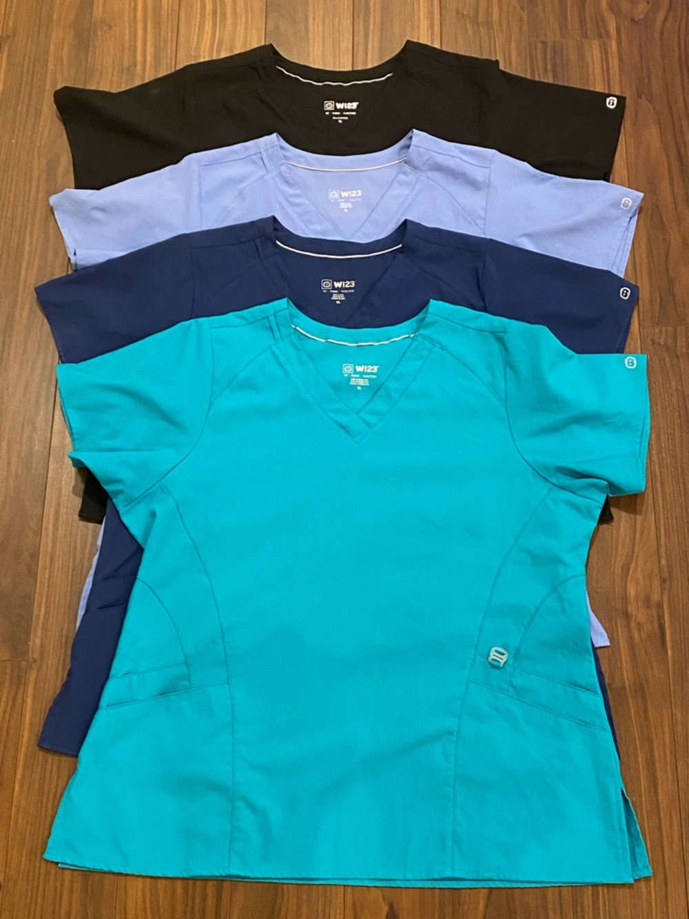 Bundle of 4 WonderWink W123 Scrubs  Women's Modern Fit Scrub Tops Size XL